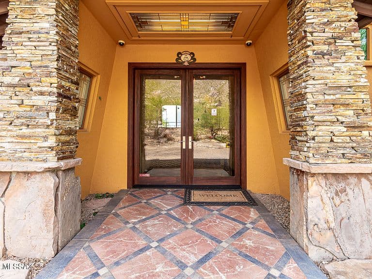 4620 E Coronado Dr photo 5