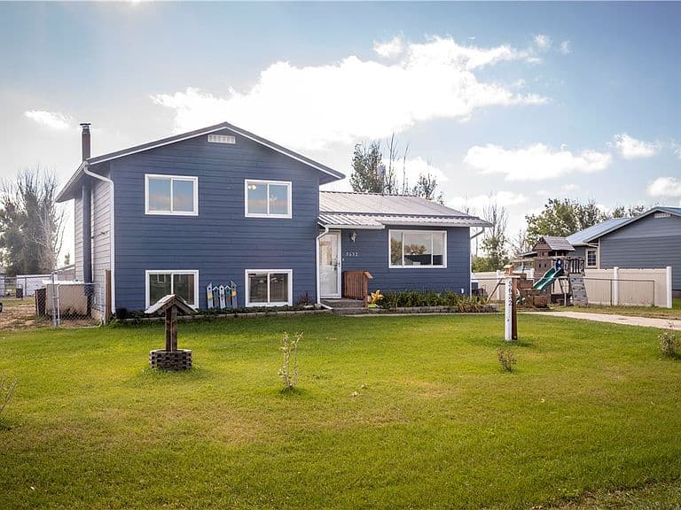 5632 Meadowmist Dr photo 2