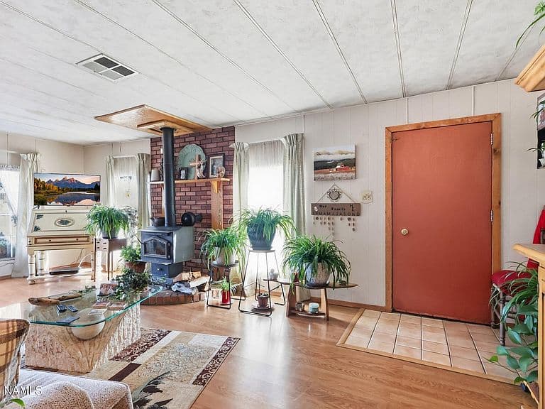 6830 N Highway 180 photo 4