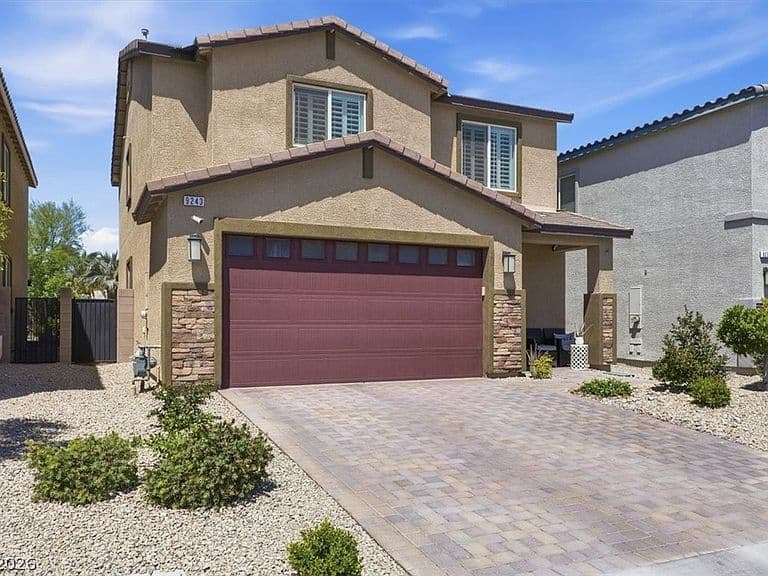 9243 Bluemist Falls St photo 2