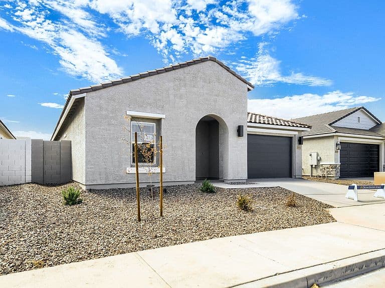 36893 W Nina St photo 1