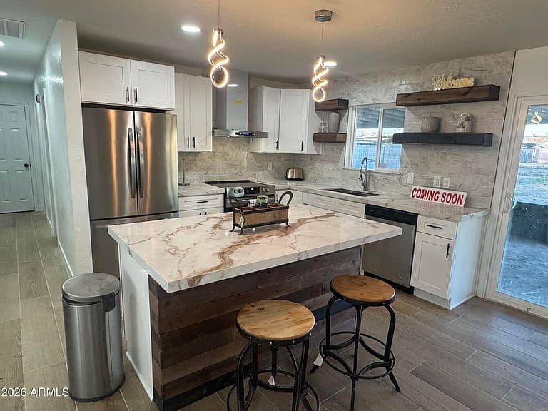 6320 W McKinley St photo 5