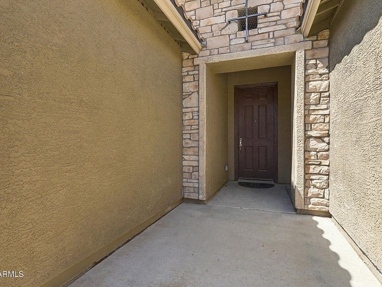24072 N 164TH Avenue photo 2