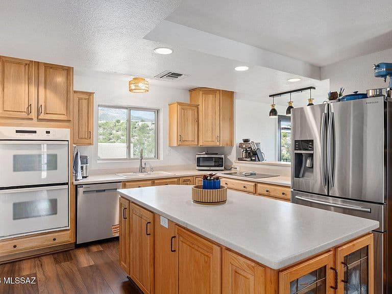 5781 E Paseo Cimarron photo 3