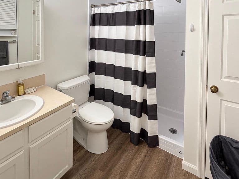 48 Aspen Grove Dr E APT O-6 photo 3