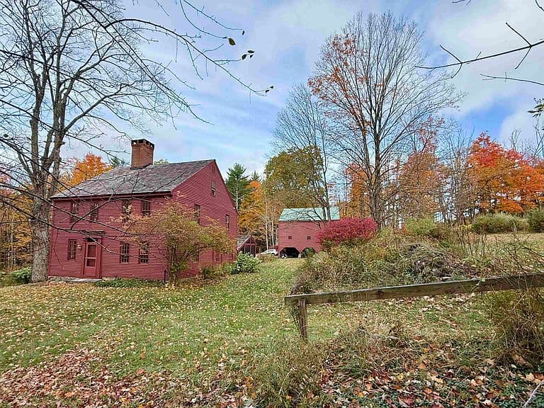 154 TYLER Road photo 2