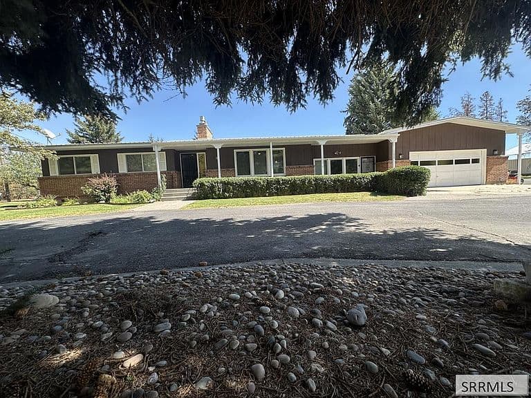 11030 N 45th E photo 2