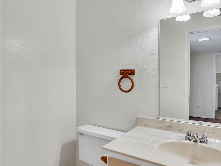 2208 W LINDNER Avenue #31 photo 5