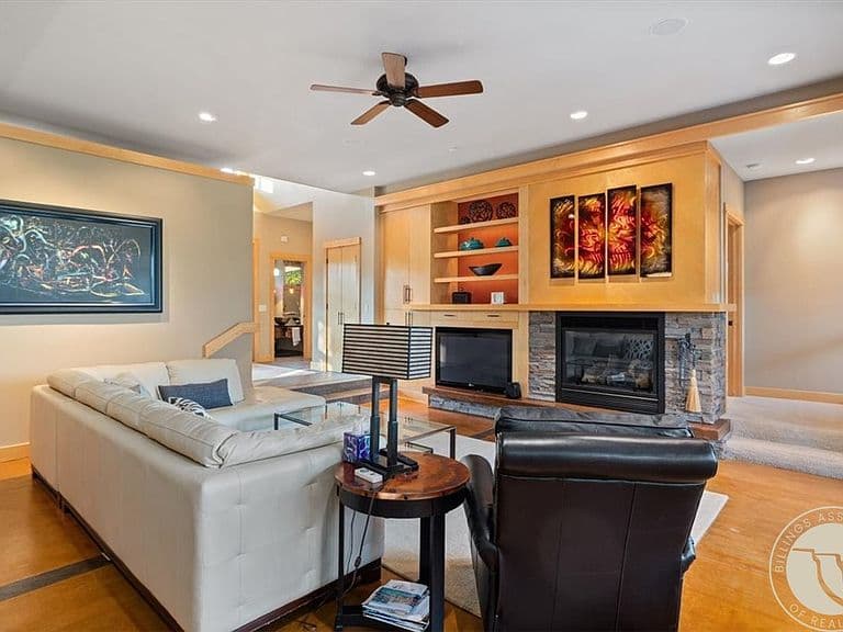 6090 Masters Blvd photo 5
