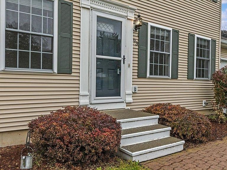 93 Hunting Ridge Lane photo 3