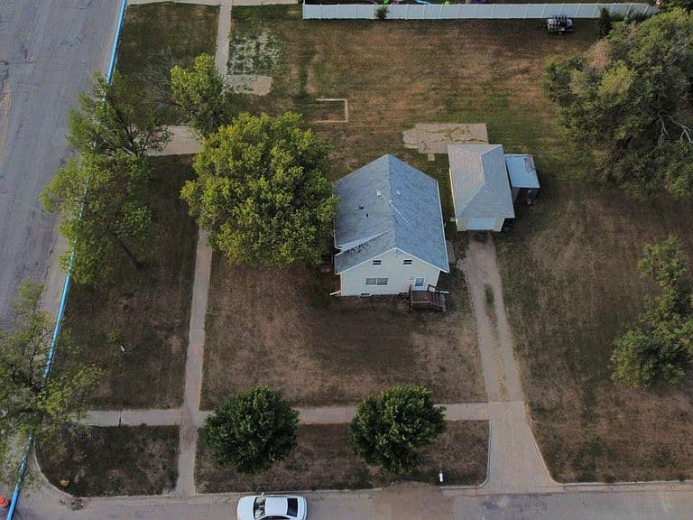 1706 4th Ave N photo 2