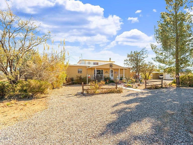 5681 S Moson Road photo 2