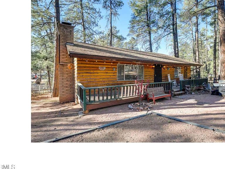 429 W STANDAGE Drive photo 1