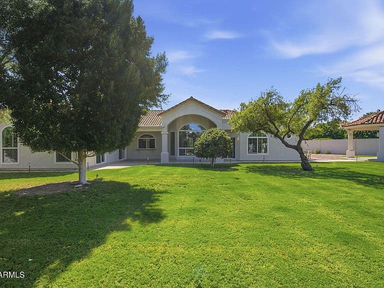 10130 E SAN SALVADOR Drive photo 4