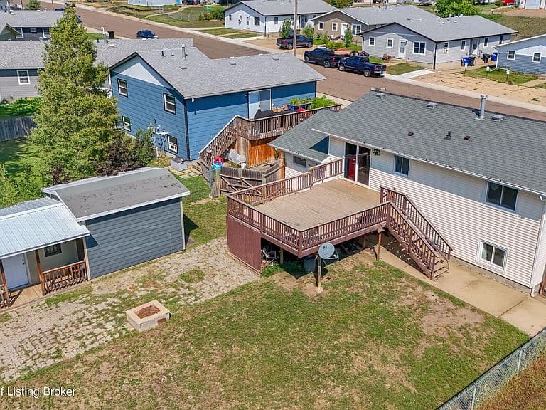 386 2nd Ave SW photo 3