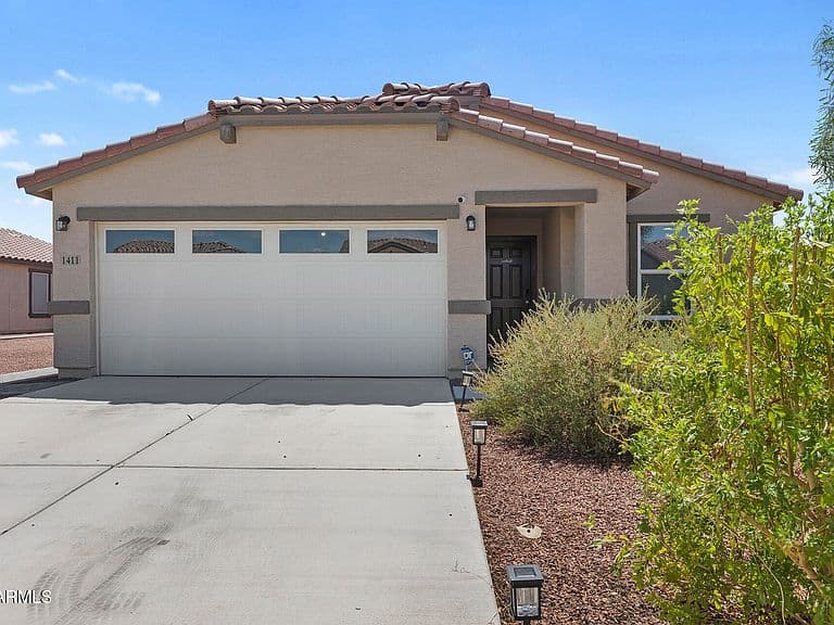 1411 E JAYCIE Drive photo 1