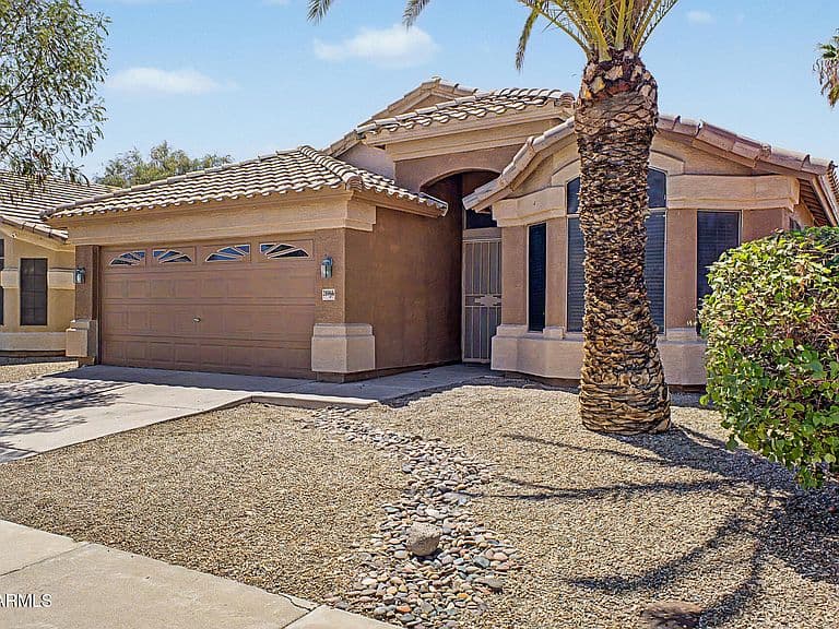 18466 N 5TH Avenue photo 3