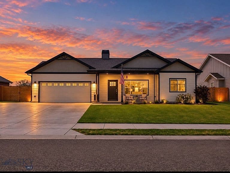 1507 Powers Blvd photo 1