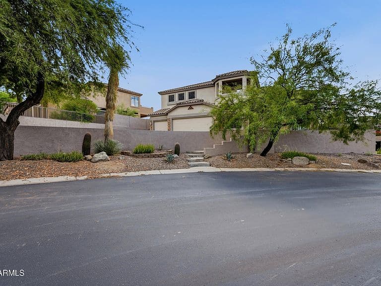 8219 E TESORO Circle photo 3