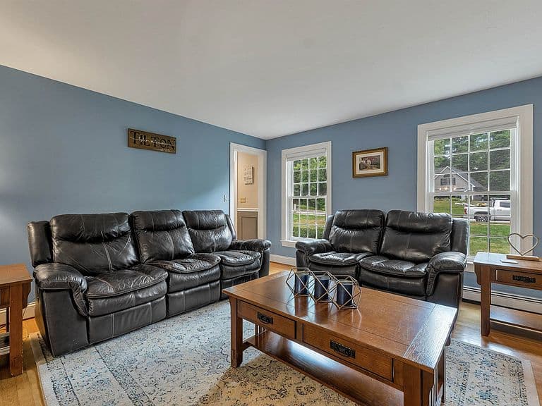 27 Oakmont Drive photo 5