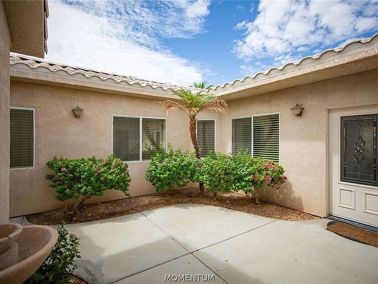 6107 S Los Lagos Circle photo 5