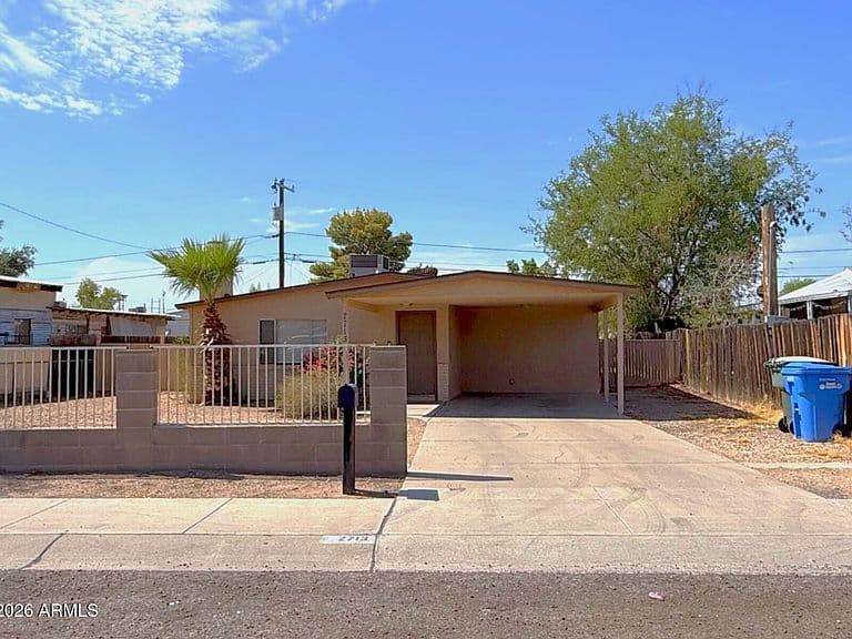 2713 E JUNIPER Avenue photo 1