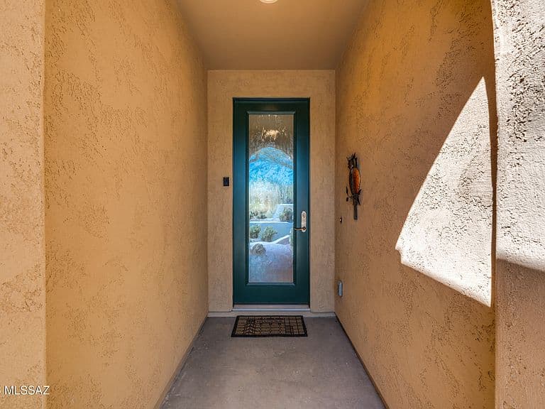 1377 E Basalt Dr photo 5