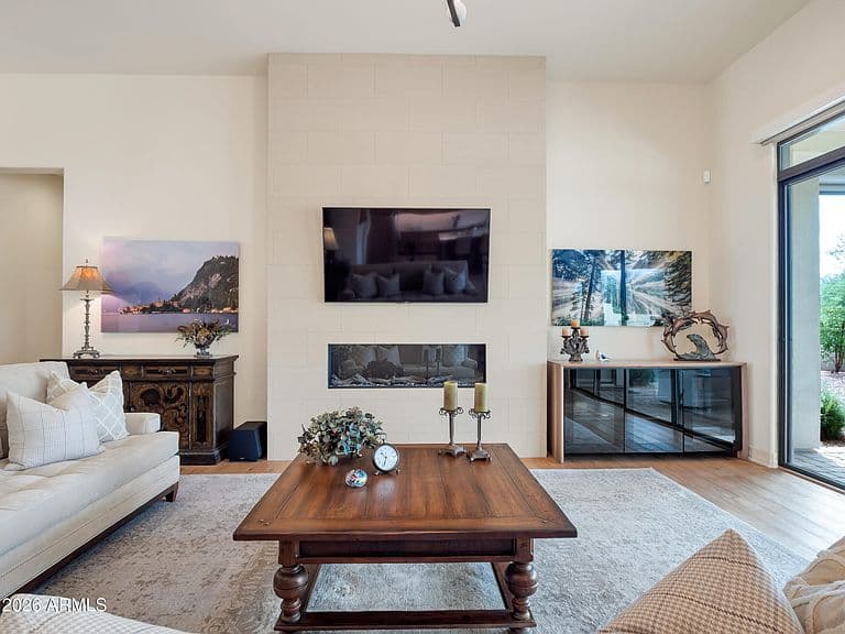 19027 E EAGLENEST Drive photo 2