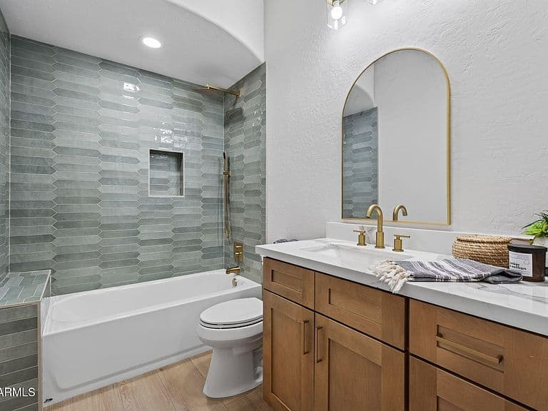 3800 S CANTABRIA Circle #1100 photo 3
