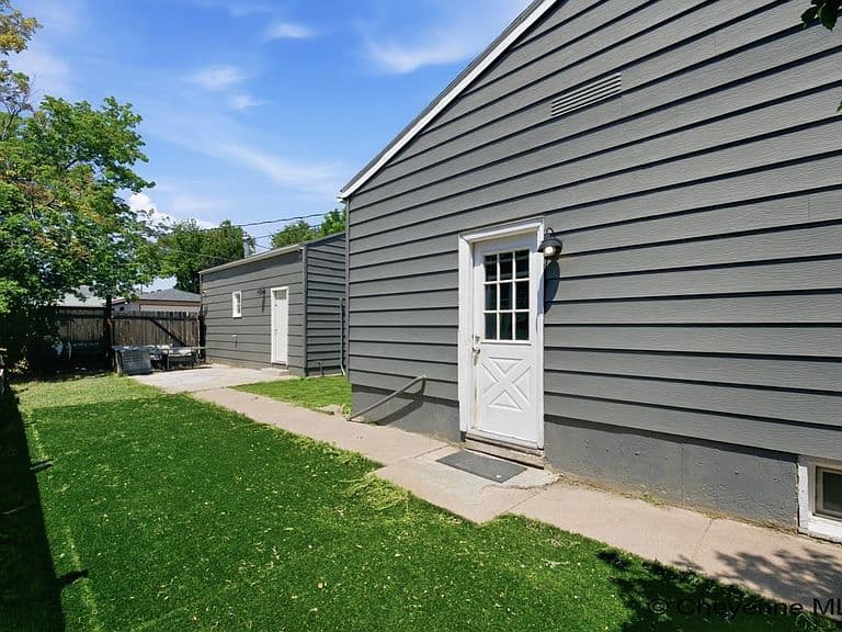 3618 Duff Ave photo 5