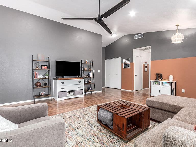 1811 S 39TH Street #51 photo 4