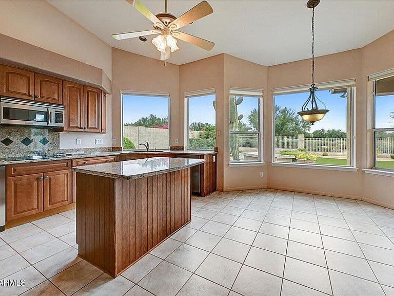 4913 E Windstone Trail photo 4
