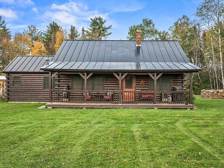 484 Lang Road photo 4
