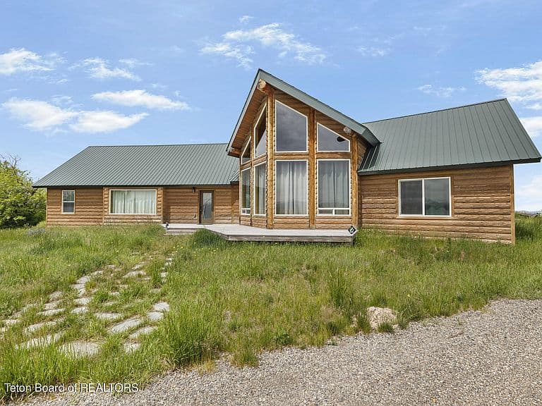 4462 Highway 32 photo 2