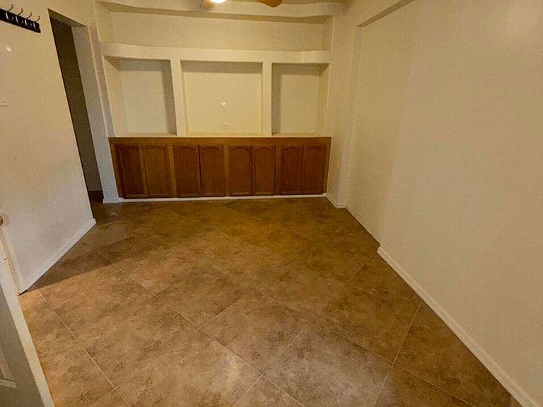 306 N 2ND Avenue photo 2