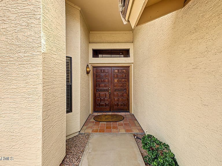 1101 E BRAEBURN Drive photo 5