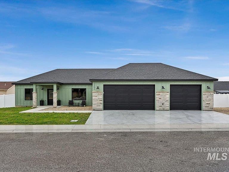 1201 Jade Dr photo 1