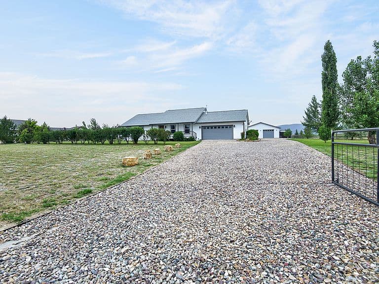 6098 Anna Brown Rd photo 2