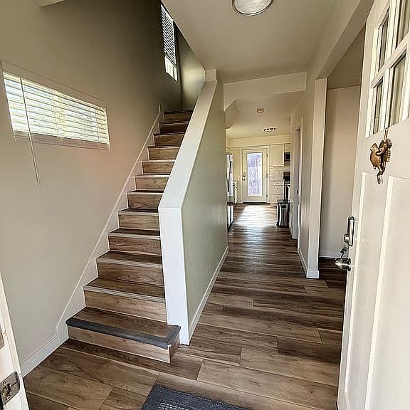 8 Cherry St photo 2