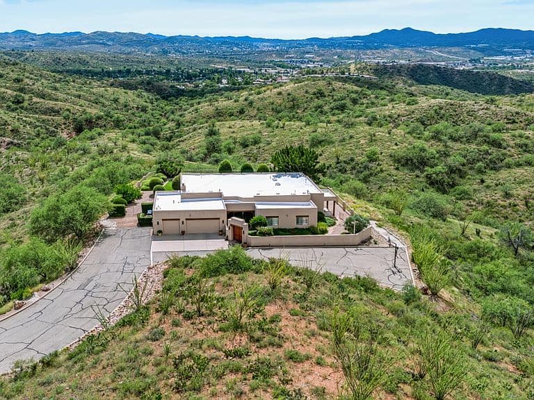 730 E Camino Vista Del Cielo photo 2
