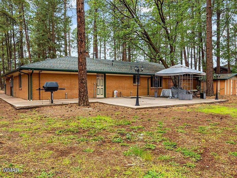 538 S Woodland Ln photo 3