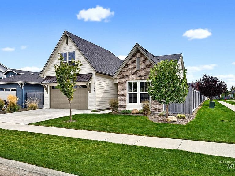 10455 Loneleaf Dr photo 2