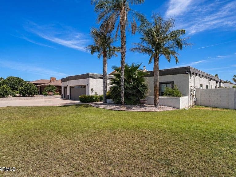8443 W DONALD Drive photo 4