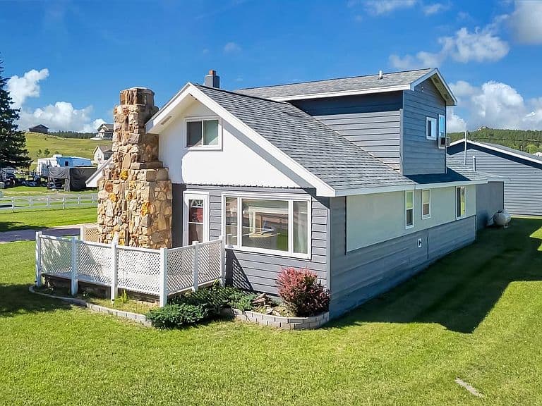 25115 Harbach Ln photo 1
