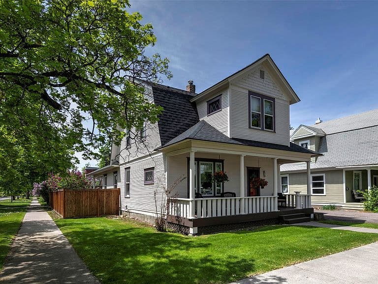 327 Tremont St photo 5