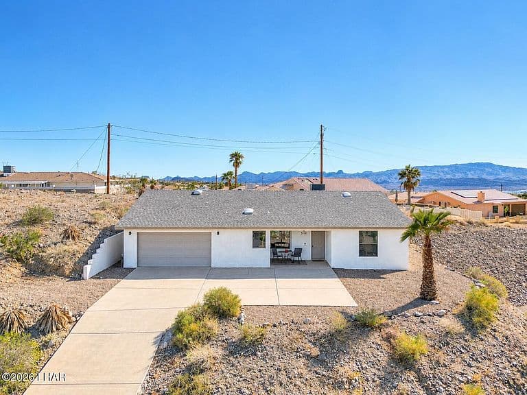 3110 Douglas Dr photo 1