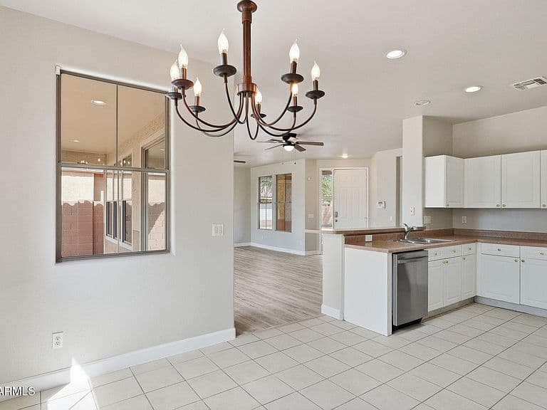 13557 W CYPRESS Street photo 5