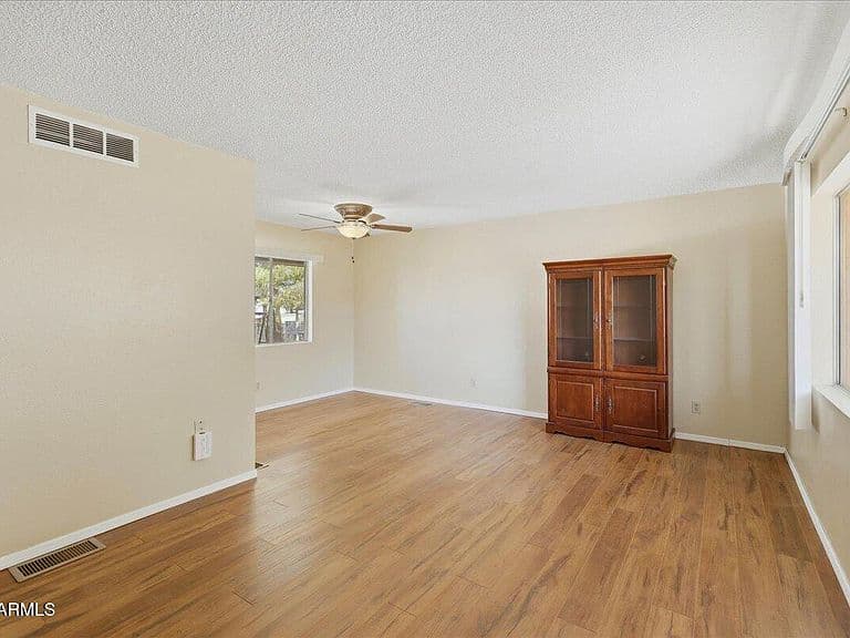 20429 E Hereford Drive photo 3