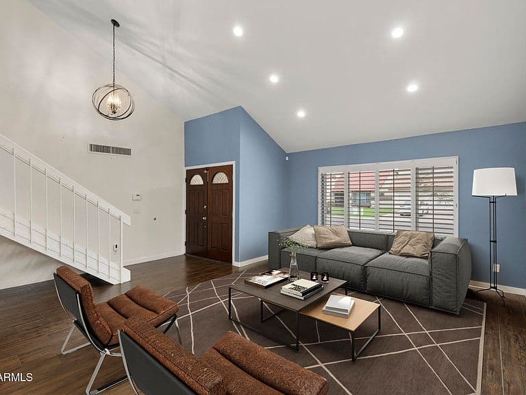 1331 E Northshore Dr photo 5