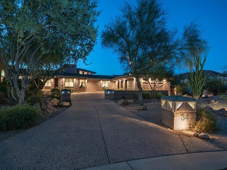 7260 E EAGLE CREST Drive #34 photo 3